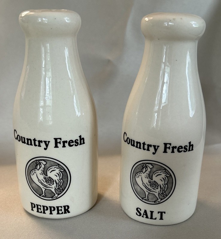 Country Fresh Salt and Pepper Milk Bottle Ceramic Shaker Farmhouse Decor Rooster