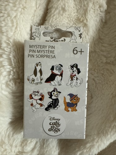 Loungefly Disney Tiere Halloween Blindbox Emaille Pin