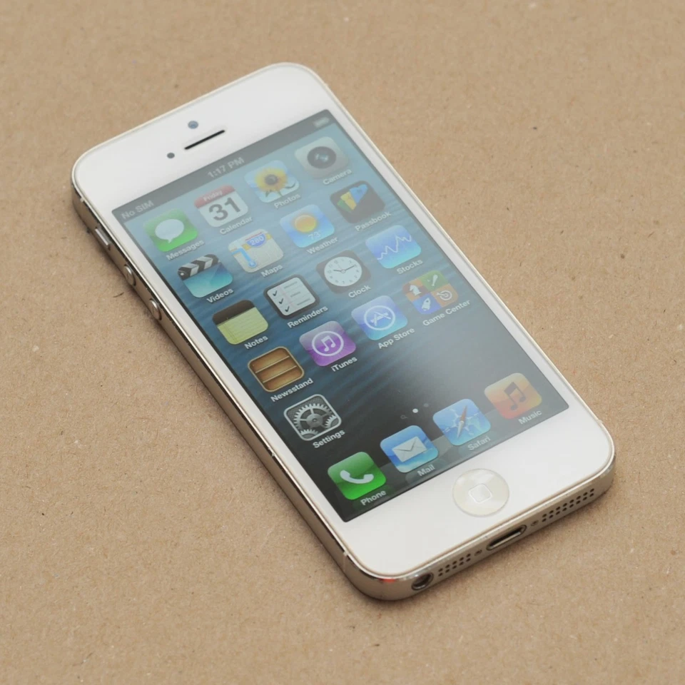 Apple iPhone 5 A1428 16GB White/Silver iOS 6.1.4 GSM Carrier Unlocked - Image 3 of 4