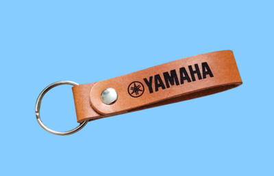 Yamaha Motorrad Motorrad handgefertigt Lasergravur Leder Schlüsselanhänger Gürtelschlaufe