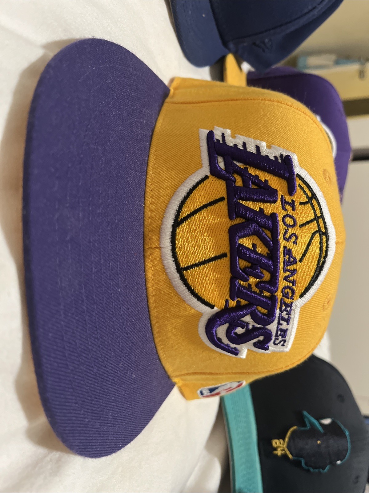 Los Angeles Lakers Hat Adidas Cap Snapback NBA Basketball Purple Yellow