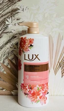 Lux ~ Sakura Hydrating Shower Gel 33.8 fl oz