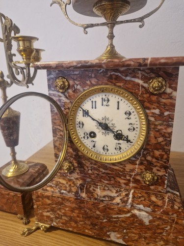 Attractive Marble French Mantel Clock With Candlesticks Holders - Picture 7 of 23