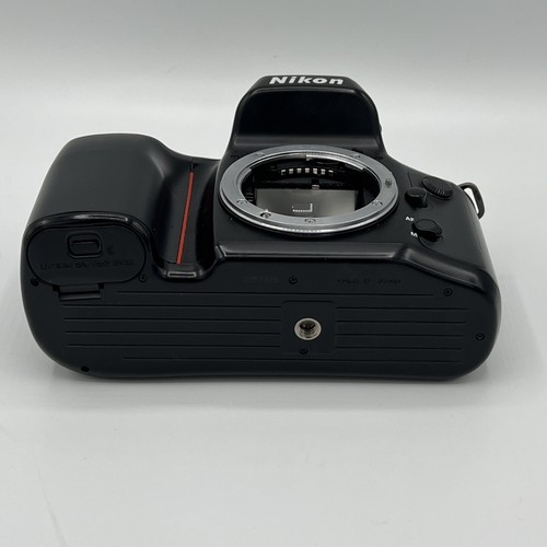 Nikon N70 35mm SLR Film Camera Body Not Tested - 第 7/9 張圖片