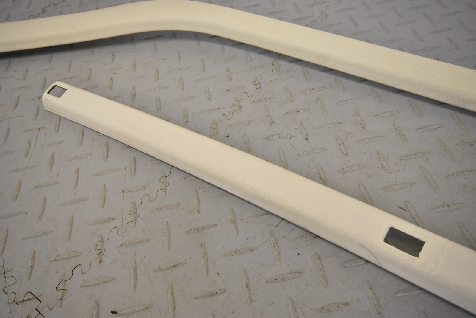 JAGUAR XJ8 X308 LWB IVORY NED CANT RAIL ROOF HEADLINER TIMS LEATHER A