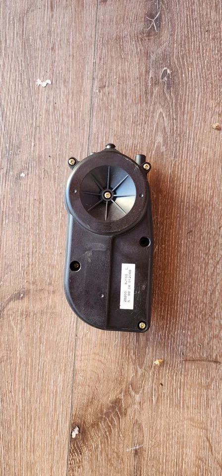 Infiniti G20 1999-2002 motor de antena usado sin antena Foto 2 de 2