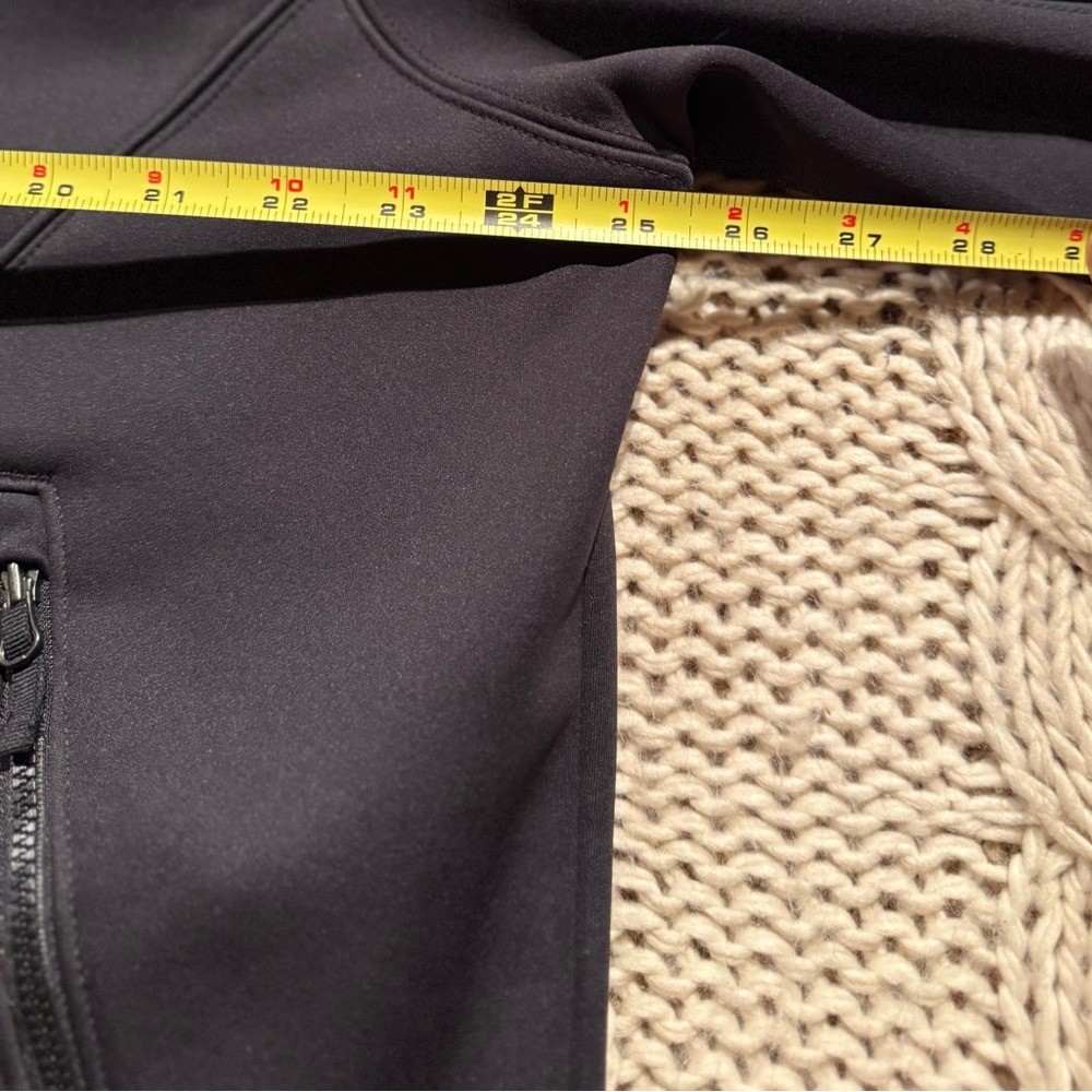 The North Face Apex Risor Soft Shell Jacket in bl… - image 6