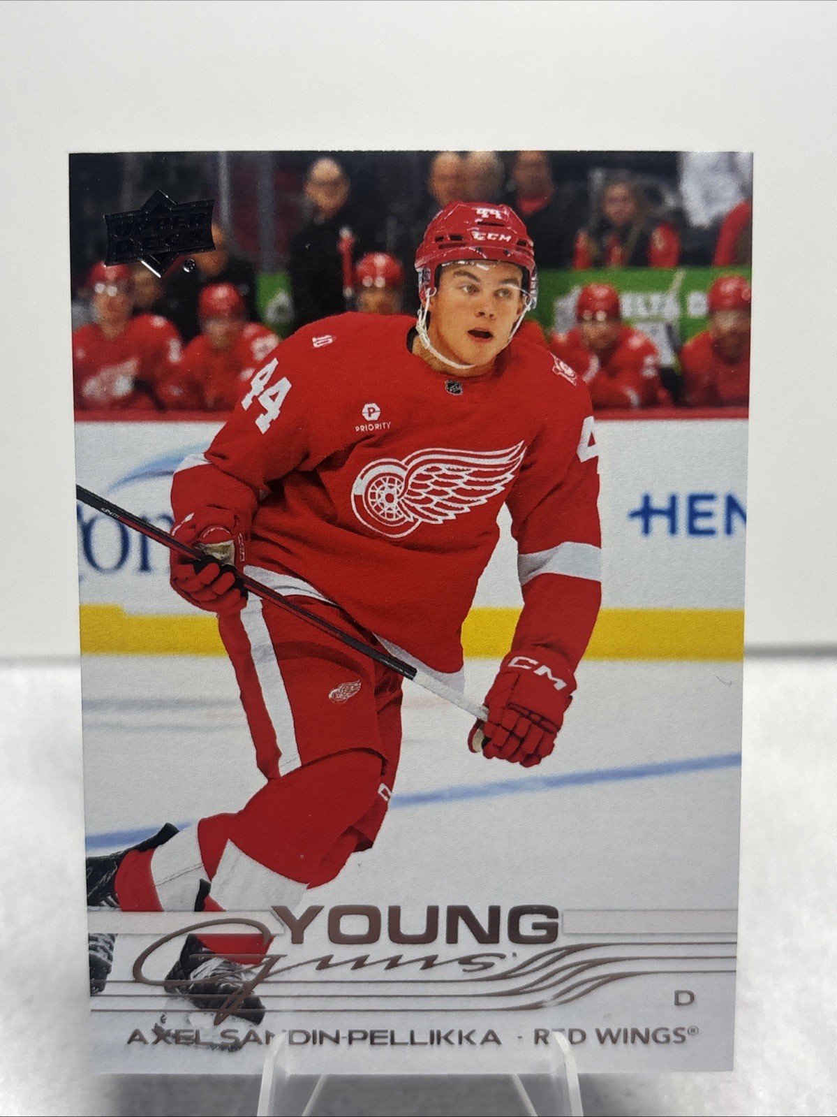 2025-26 Upper Deck Series 2 - Young Guns Axel Sandin Pellikka #484 (RC)