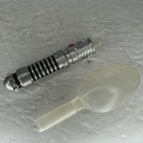 Cuchara sable de luz Kelloggs 2005 Star Wars (necesita baterías) - Imagen 2 de 2