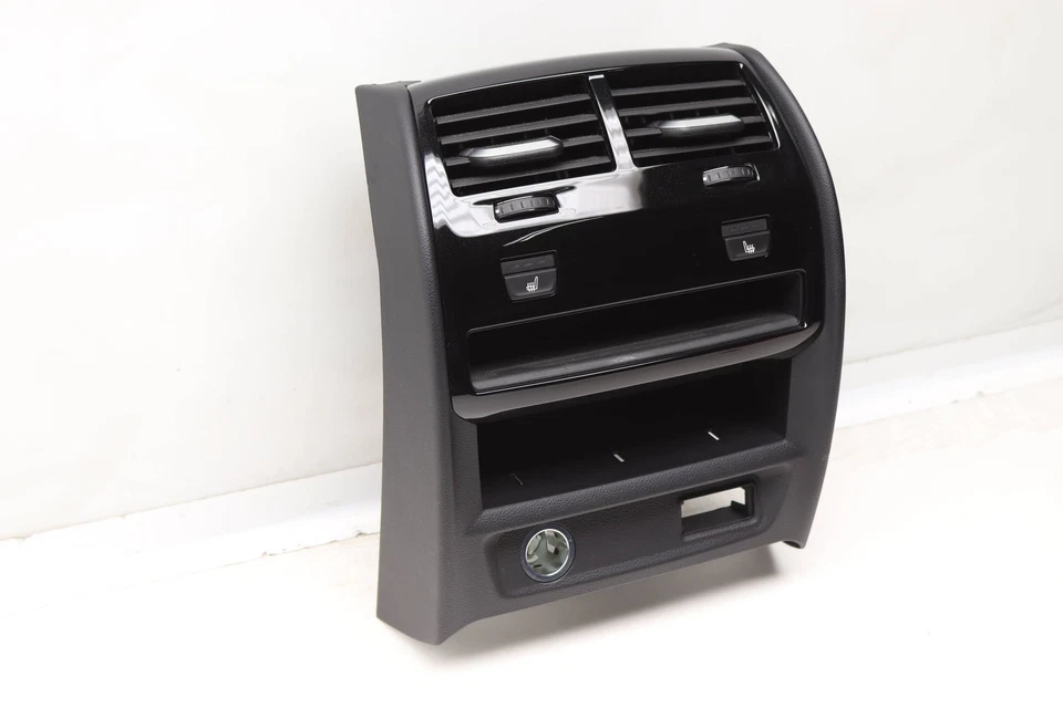 BMW M550I XDRIVE 2019-2023 - Panel de ajuste de consola central trasera 9493421 Foto 4 de 4