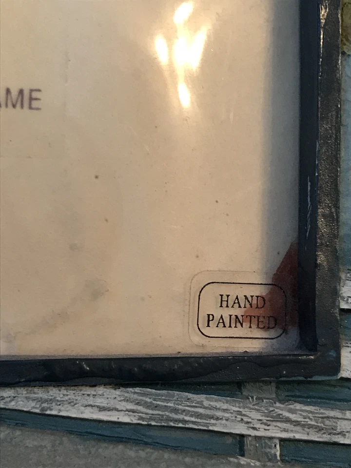 Marco de fotos pintado a mano de 3 artículos bomba de gas de 5”x3 1/2” y automático con tablas de surf Foto 3 de 4