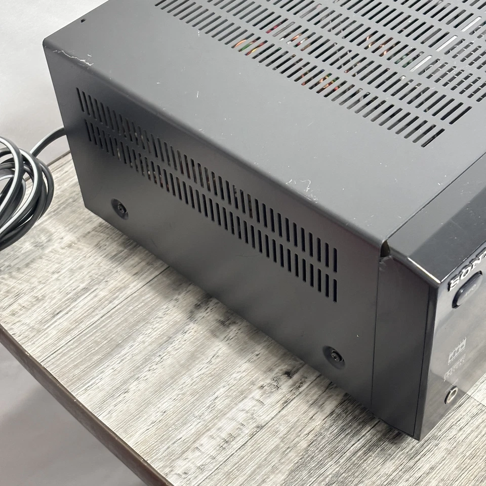 Sony STR-DE485 5.1 Receiver Dolby Pro Logic AM FM Tuner Cosmetic Damage - Image 3 of 4