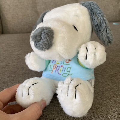 2022 Hallmark Snoopy Peanuts Hello Spring Plush Blue Shirt 6  Sitting