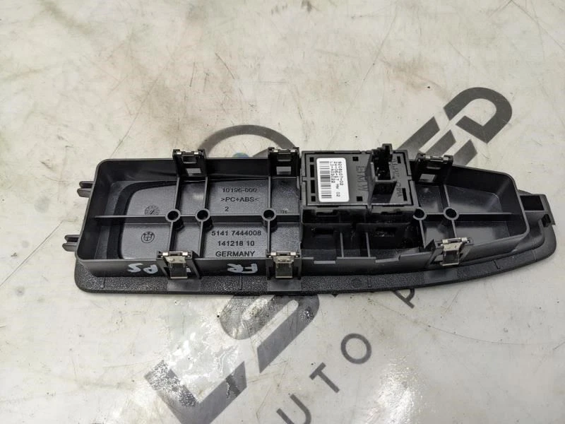 Interruptor eléctrico ventana puerta derecha BMW 430i xDrive FR 2017-2020 61319208107 FABRICANTE DE EQUIPOS ORIGINALES Foto 3 de 4