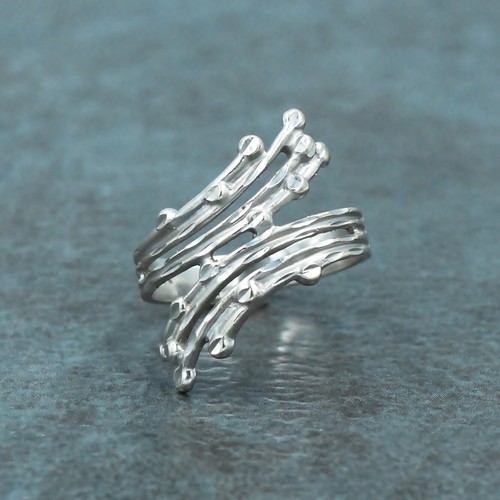 14k White Gold Estate Diamond Cut Swirl Wrap Ring