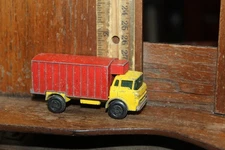 Vintage Matchbox Diecast No. 44 Refirgerator Truck England Lesney (NO DOORS)