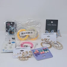 Lot of 10 Pairs of Fashion Jewelry Earrings Pierced Assorted 