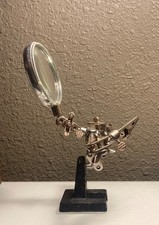 Articulating Magnifying Glass with aligator clips on cast iron stand