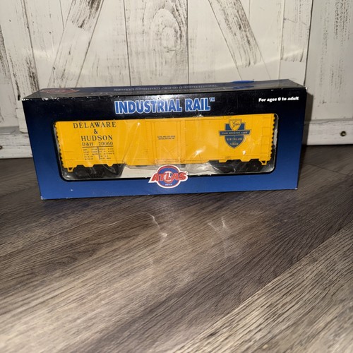 Atlas O Industrial Rail 20060 Delaware & Hudson Plug Door Boxcar 1002102-1 ~ TS | Condition: New