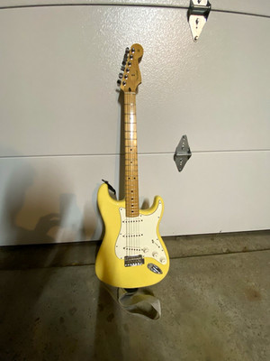 Used Fender Player Stratocaster