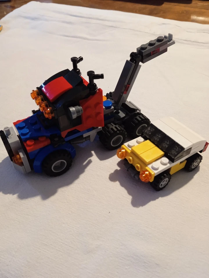 LEGO Creator 31033 Vehicle Transporter, photo 1 sur 5