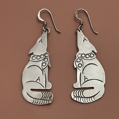 Vintage Native American Sterling Silver Howling Wolf Coyote Hook Earrings 2.25 