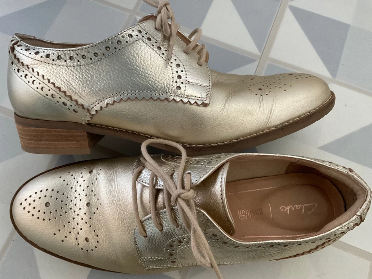 Clarks Netley Rose muted gold leather Cushion Plus lace up brogues