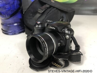 Fujifilm FinePix S5500 4MP Digital Camera XD Card, Batteries Bag L@@K  FREE P UK