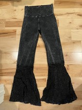 T Party Yoga Pants Women's Large Boho Mineral Wash Black Lace Flare