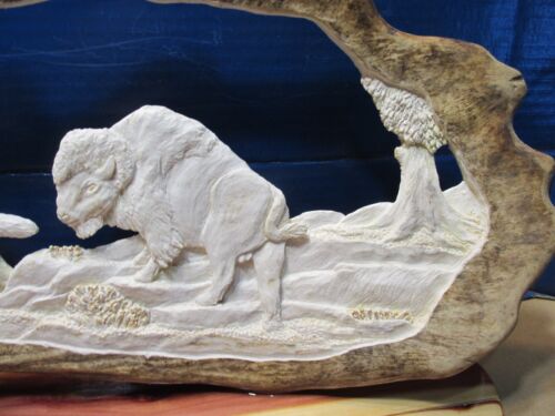 Moose Antler Carving - "The Buffalo Hunter" - Picture 3 of 4