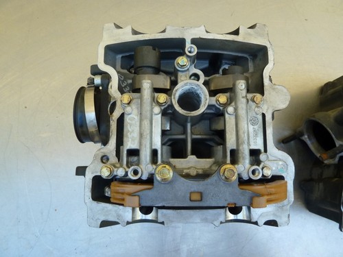Cylinder head with camshafts Scout Bobber 18 -22 Indian #F18 - 第 2/8 張圖片