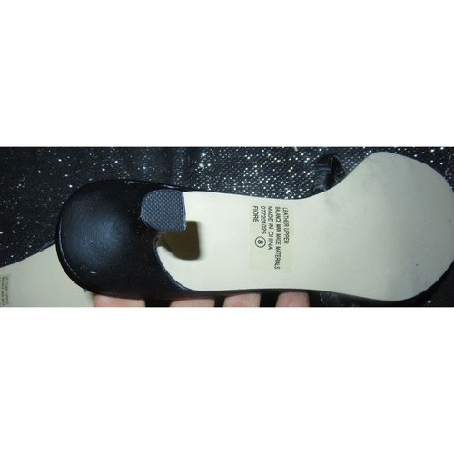 Mules Isaac Mizrahi de cuero italiano negro con tacón de gatito talla 8 - Imagen 6 de 7