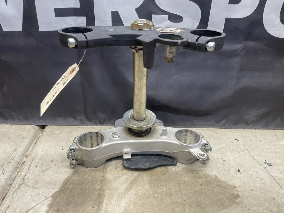 2006 - 2021 SUZUKI GSXR600 GSXR750 TRIPLE TREE STEERING STEM FRONT LOWER FORKS - Image 3 of 4