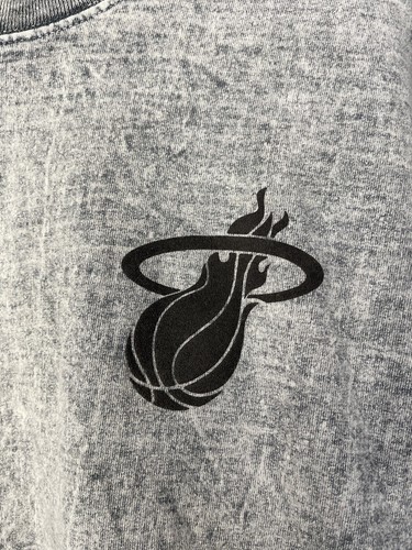 Court Culture Miami Heat Dwyane Wade Spirit Jersey Long Sleeve Shirt Large Legac - Picture 4 of 7