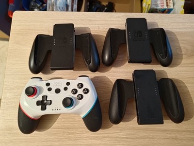4x Original Nintendo Switch JoyCon Grip / Controllerhalterung + Controller