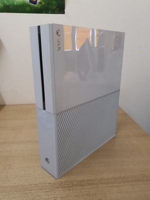 Microsoft Xbox One 7UV-00048 500GB Console Day One Edition