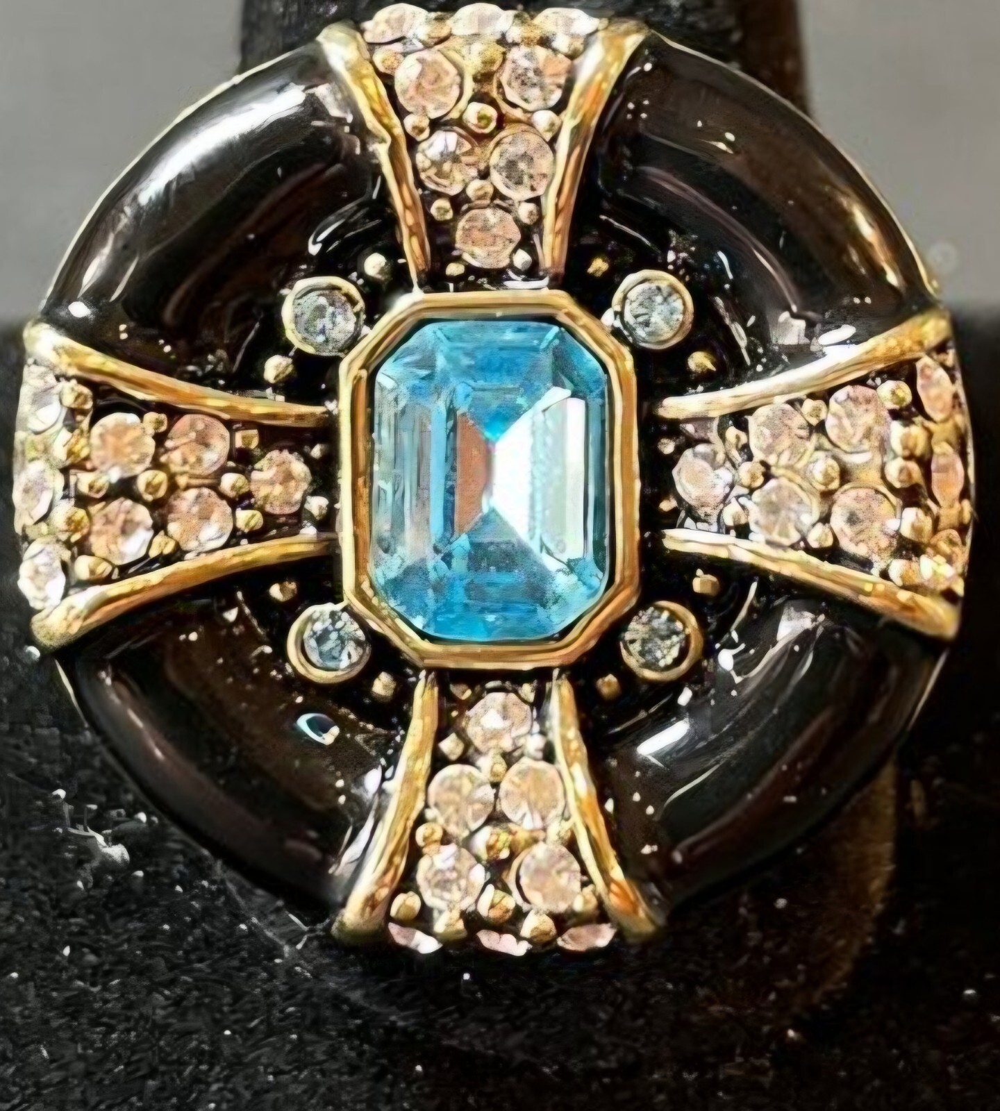 Heidi Daus Newport Chic Statement Ring Enamel Lig… - image 2