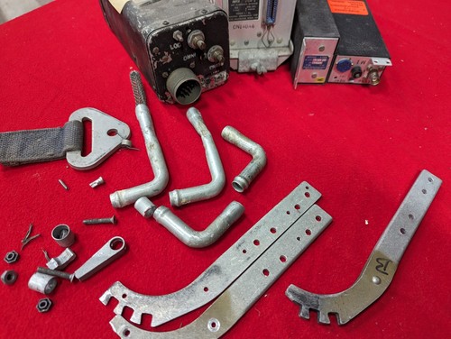 Avionics Misc Parts (Lot). 14V - For parts or repair - Picture 4 of 6