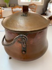 Faitout en cuivre avec couvercle 