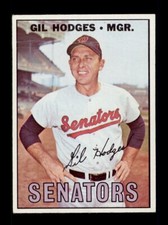 1967 TOPPS #228 GIL HODGES WASHINGTON SENATORS MANAGER HOF (CREASE)
