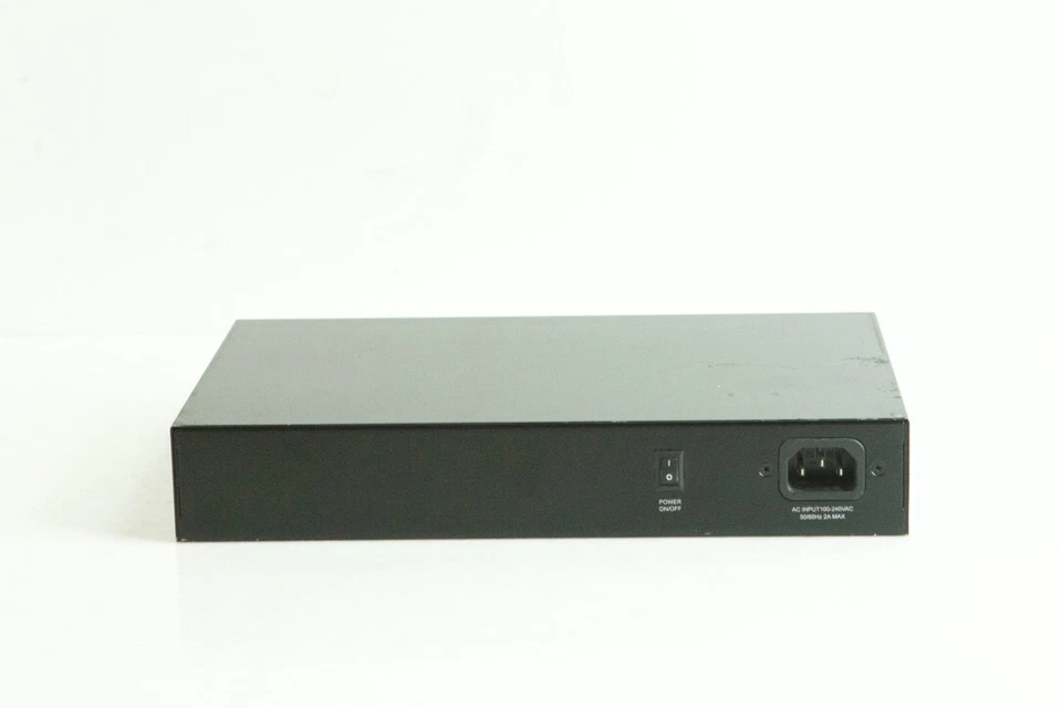 Pakedge Device & Software Inc. S8P4fe 8 Port Gigabit PoE+ Switch Unmanaged k202 - Image 3 of 4