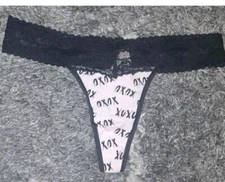 NeW Vs Lace Trim older Style thong Panty Size Medium XOXO Graphics