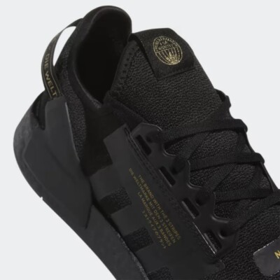 adidas Originals NMD_R1 V2 Running Shoes, HP3251, Core Black 