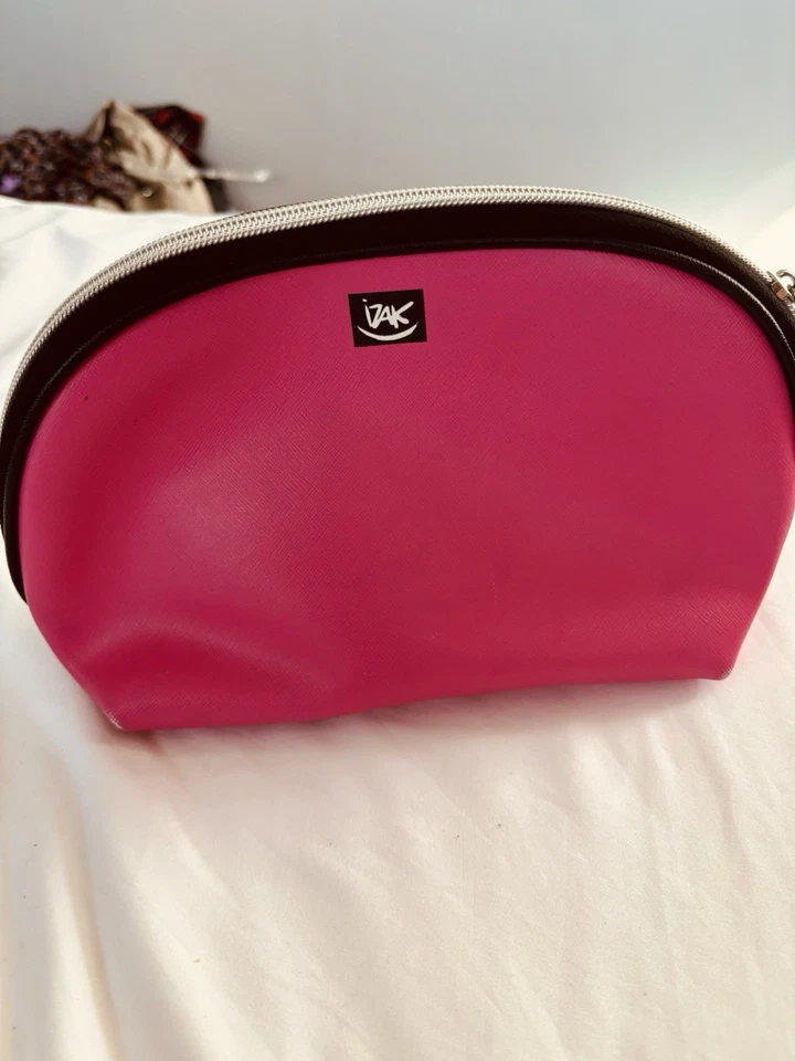 BOLSA DE MAQUILLAJE IZAK Foto 2 de 4