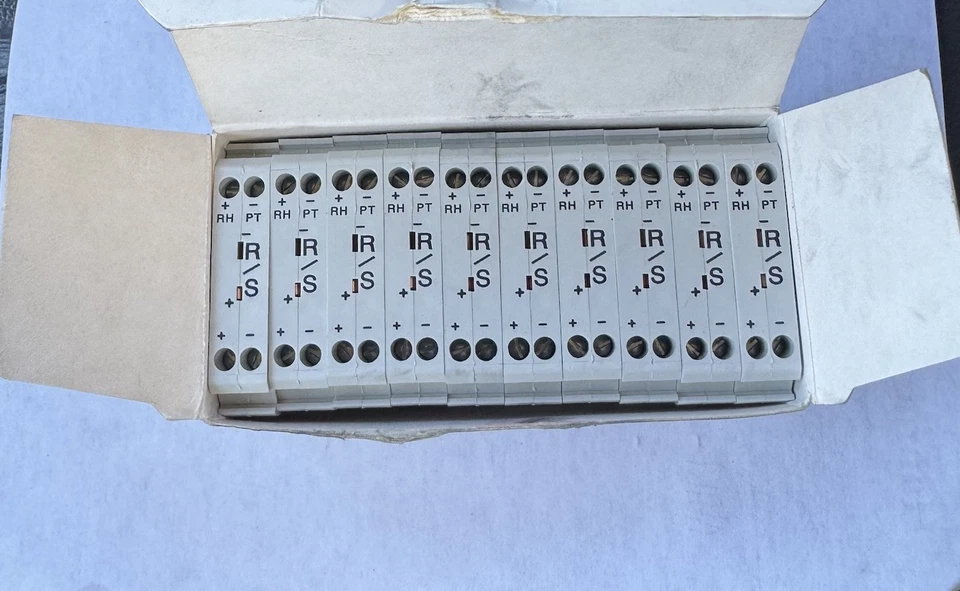 🔥10) NEW OMEGA DRTB-R/S-2 THERMOCOUPLE TERMINAL BLOCK BOX OF 10 - Image 2 of 3