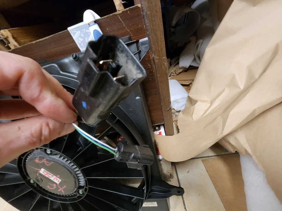 2009 2010 JAGUAR XF V8 4.2 COOLING FAN - Image 3 of 3