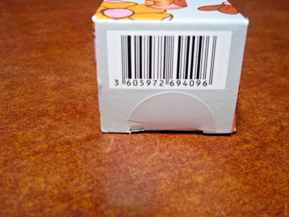 IT Cosmetics Heavenly Luxe Love Is The Foundation Brush Sealed Limited Edition - Image 2 of 3