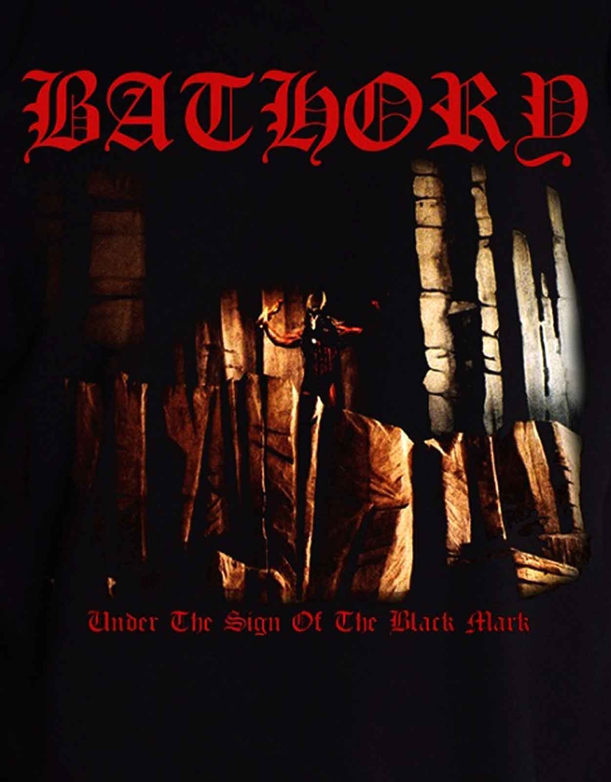 Bathory Under The Sign T-Shirt - Stylisches Musik Shirt