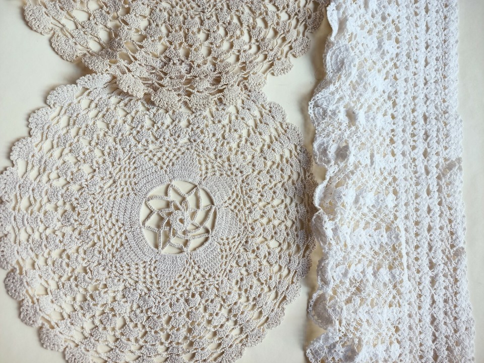 Crochet Doilies Table Placemat lace trim Handmade Lace Round Cotton