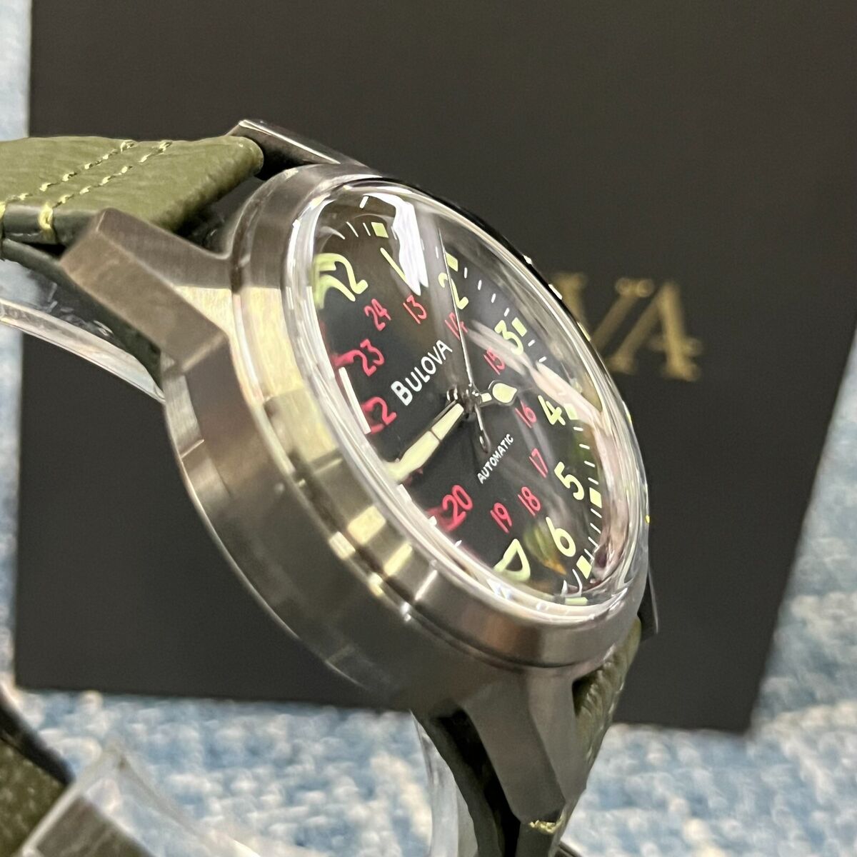 Bulova Hack 98A255 Automatic 38MM Black Dial Leather Strap Bulova Hack 98A255 Automatic 38MM Black Dial Leather Strap